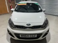 Used Kia Rio 2014 White Hatchback