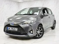 Used Toyota Yaris 100 HP (73 kW) 2019 Grey Hatchback