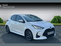 Used Toyota Yaris Hybrid Design 116 HP (85 kW) 2023 Pure white Hatchback