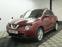 Usado Nissan Juke Acenta Premium 110 HP (80 kW) 2015 Vermelho SUV