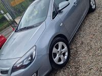 Second-hand Vauxhall Astra SRi 165 CP (121 kW) 2012 Argintiu Hatchback