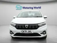 Gebraucht Dacia Sandero Comfort 90 PS (66 kW) 2021 Weiß Kleinwagen
