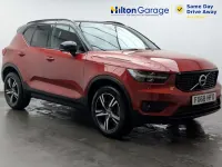 Begagnad Volvo XC40 R-Design 156 HK (114 kW) 2018 Röd SUV