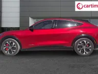 Begagnad Ford Mustang Extended Range 351 HK (258 kW) 2022 Röd Halvkombi