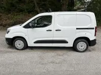Used Vauxhall Combo 100 HP (73 kW) 2022 White MPV