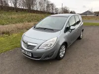 Second-hand Vauxhall Meriva 99 CP (72 kW) 2010 Argintiu Monovolum