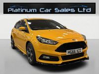 Usado Ford Focus ST 185 CV (136 kW) 2017 Amarillo Utilitario