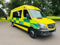 Used Mercedes Sprinter 190 HP (139 kW) 2018 Yellow Van