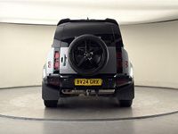 Usado Land Rover Defender SE Dynamic 250 HP (183 kW) 2024 Cinzento SUV