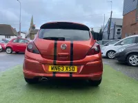 Używany Vauxhall Corsa Edition 2013 Pomarańczowy Hatchback