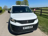 Used Peugeot Partner Premium 131 HP (96 kW) 2023 White MPV