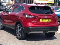 Used Nissan Qashqai N-Connecta 138 HP (101 kW) 2020 Red SUV