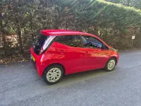 Used Toyota Aygo x-style 69 HP (50 kW) 2017 Red Hatchback