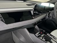 Nuevo Audi A6 e-tron S-Line 314 kW (428 CV) 2026 Negro Familiar