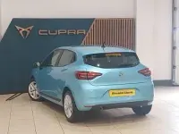 Używany Renault Clio V Play 90 KM (66 kW) 2021 Niebieski Hatchback