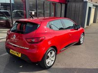 Used Renault Clio IV Dynamique 75 HP (55 kW) 2013 Red Hatchback