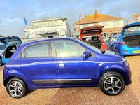 Used Renault Twingo Dynamique 90 HP (66 kW) 2017 Blue Hatchback