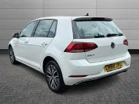 Used VW Golf VII SE 115 HP (84 kW) 2018 White Hatchback
