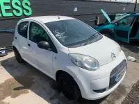 Used Citroën C1 68 HP (50 kW) 2010 White Hatchback