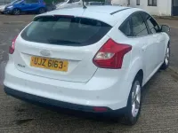 Used Ford Focus Zetec 2013 White Hatchback