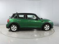 Used Mini Cooper Classic 134 HP (98 kW) 2024 Green Hatchback