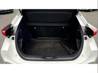 Used Toyota C-HR Design 140 HP (102 kW) 2024 White SUV