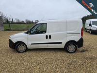 Używany Vauxhall Combo 95 KM (69 kW) 2018 Biały Minivan