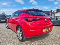 Used Vauxhall Astra SRi 150 HP (110 kW) 2015 Red Hatchback