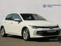 Used VW Golf VIII Life 115 HP (84 kW) 2024 White Hatchback