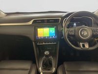 Begagnad MG ZS Exclusive 106 HK (77 kW) 2024 SUV