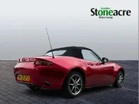 Używany Mazda MX5 Inclusive 132 KM (97 kW) 2022 Czerwony Kabriolet