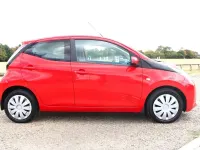 Used Toyota Aygo X-play 69 HP (50 kW) 2016 Red Hatchback