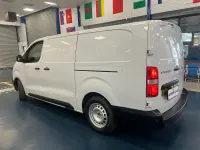 Used Vauxhall Vivaro 100 kW (136 HP) 2022 White MPV