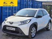 Used Toyota Aygo X PURE 72 HP (52 kW) 2023 White SUV