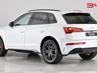 Used Audi Q5 Comfort 265 HP (194 kW) 2022 Glacier white SUV