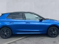 Ny Skoda Fabia Design Edition 116 HK (85 kW) 2025 Blå Halvkombi