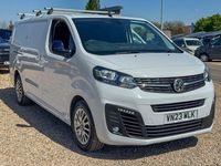 Used Vauxhall Vivaro 101 HP (74 kW) 2023 White MPV