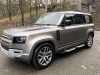 Używany Land Rover Defender 249 KM (183 kW) 2022 Srebrny Kombi