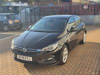 Used Vauxhall Astra SRi 105 HP (77 kW) 2019 Black Hatchback
