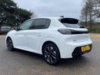 Used Peugeot 208 Allure 99 HP (72 kW) 2025 White Hatchback