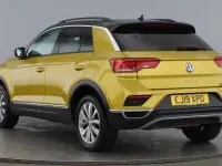 Usado VW T-Roc Design 150 HP (110 kW) 2019 Amarelo SUV