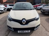 Used Renault Captur Dynamique 90 HP (66 kW) 2016 Cream SUV