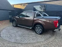 Used Nissan Navara Tekna 190 HP (139 kW) 2017 Bronze Pickup
