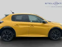 Used Peugeot 208 GT 99 HP (72 kW) 2023 Yellow Hatchback