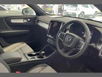 Used Volvo XC40 Core 161 HP (118 kW) 2025 White SUV