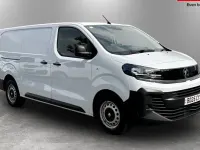 Used Vauxhall Vivaro 120 HP (88 kW) 2025 White MPV