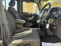 Used Jeep Wrangler Sahara 290 HP (213 kW) 2015 Black SUV