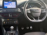 Usado Ford Focus ST-Line 120 HP (88 kW) 2020 Prateado Citadino