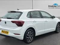 Usado VW Polo Life 95 HP (69 kW) 2023 Branco Citadino