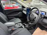 Used Ford Mustang Select 268 HP (197 kW) 2025 White Hatchback